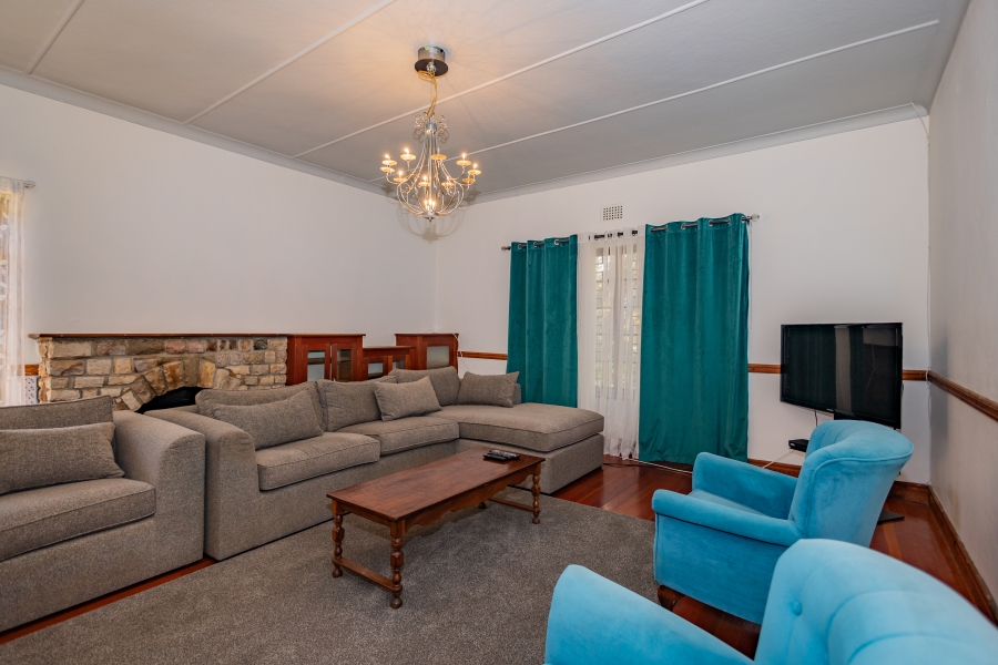 5 Bedroom Property for Sale in Langerug Western Cape